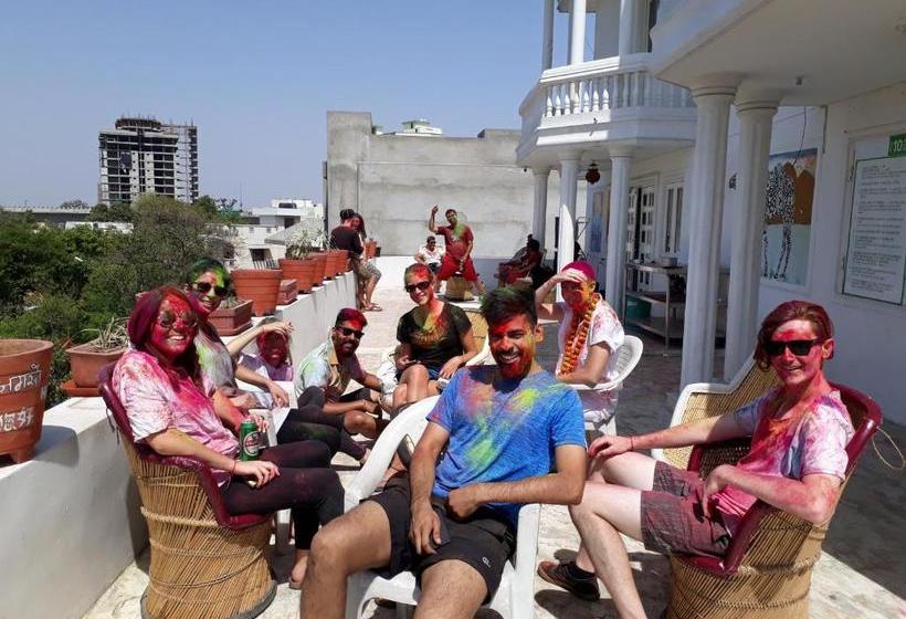 Albergue Jaipur Sundeck