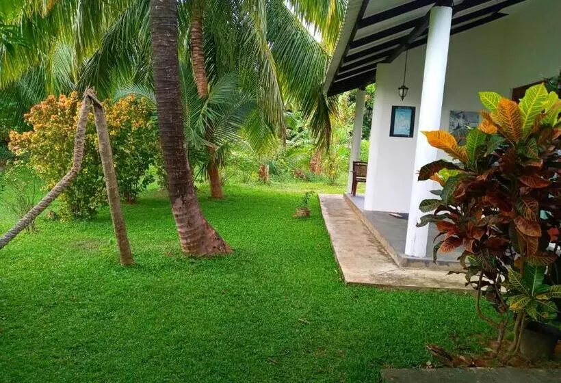 ペンション Hideaway Homestay Habarana