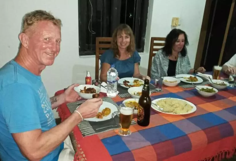 ペンション Hideaway Homestay Habarana