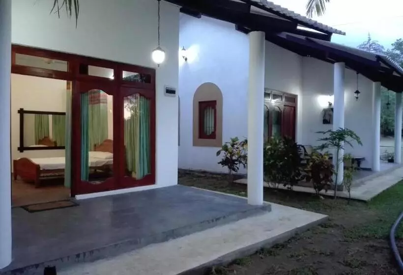 ペンション Hideaway Homestay Habarana