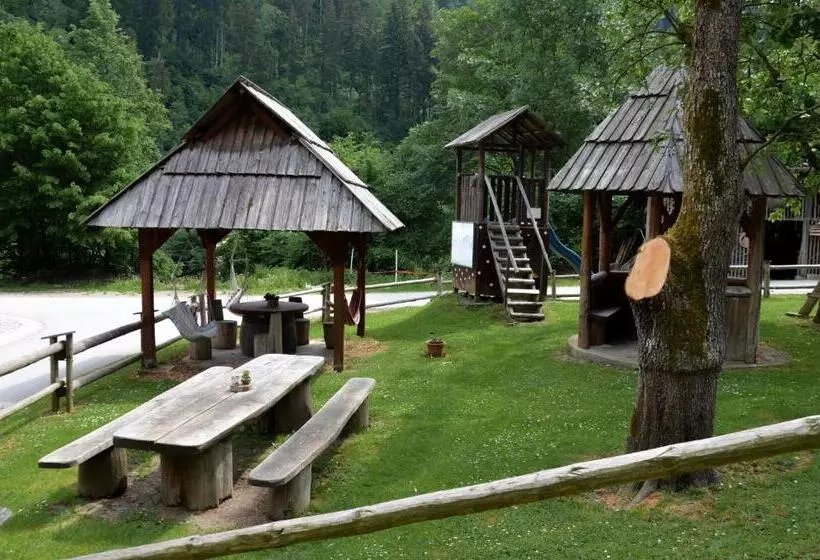 هتل Farm Stay Loger