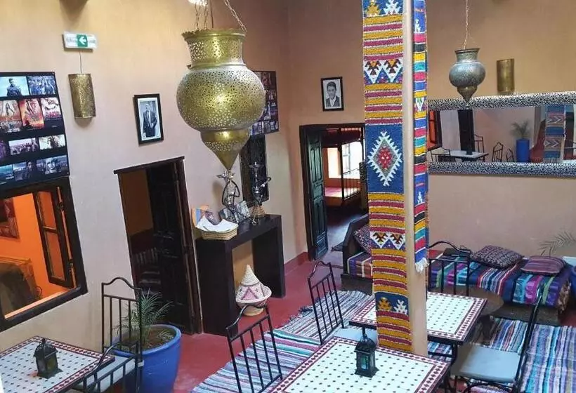 ペンション Cinema Riad