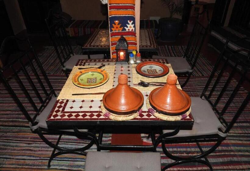 پانسیون Cinema Riad