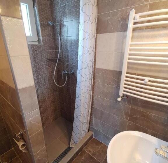 پانسیون Fiesta Apartman