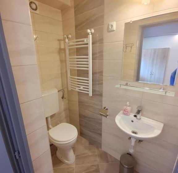 پانسیون Fiesta Apartman