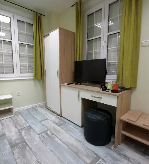 پانسیون Guest House The House топ център габрово