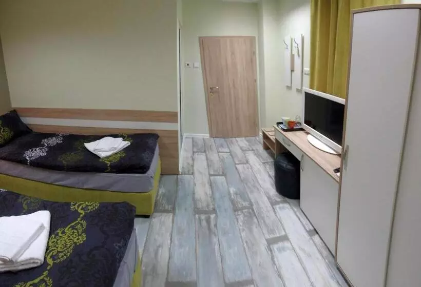 پانسیون Guest House The House топ център габрово