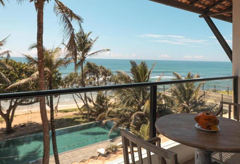 膳宿费 Naomi Beach Resort Adults Only