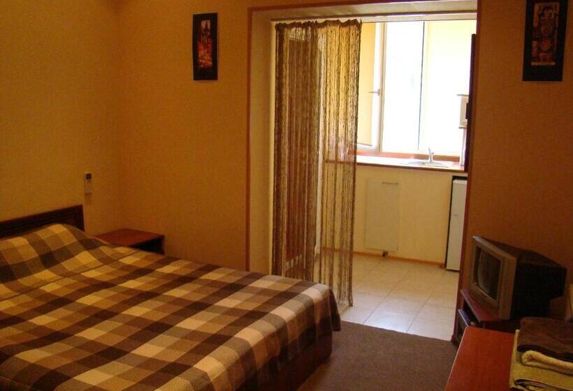 هاستل Mini Hotel In Odessa Yard