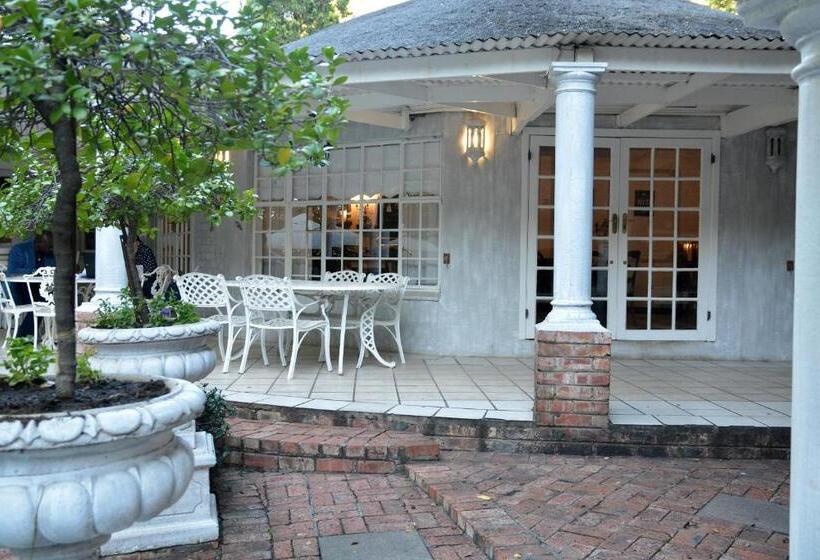 פנסיון Arcadia Luxury Guesthouse