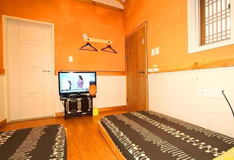 Pension Dorandoran Guesthouse