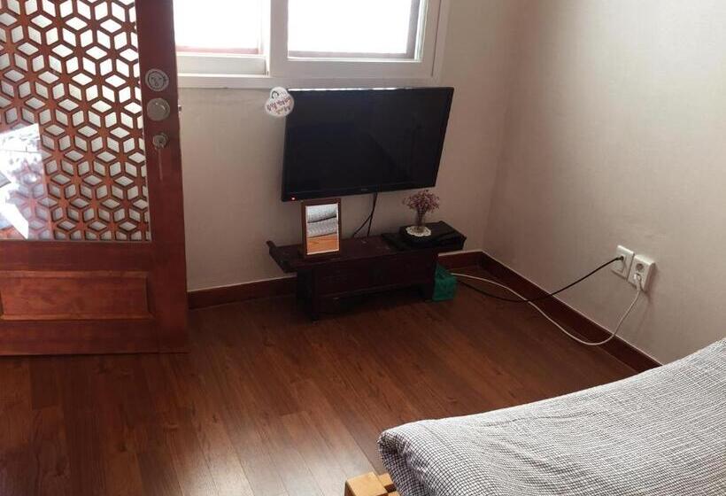 Pension Dorandoran Guesthouse