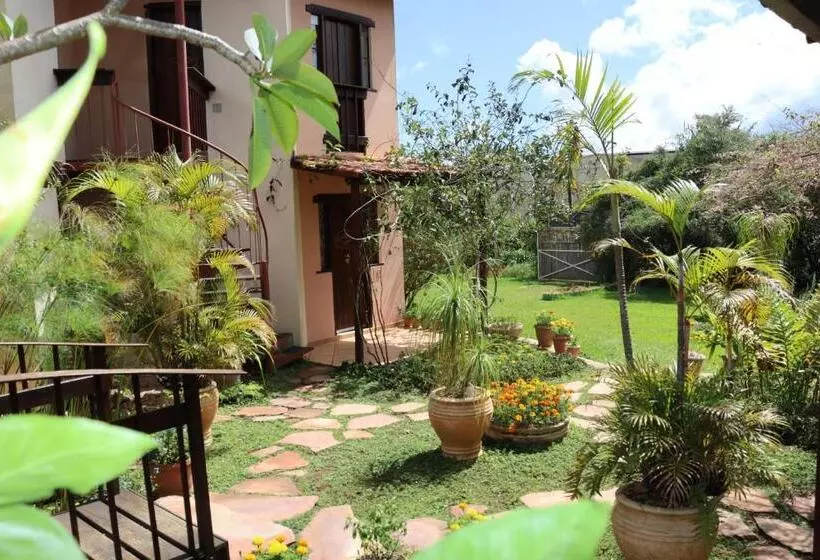 Majatalo Eco Pousada Jardim Do Eden