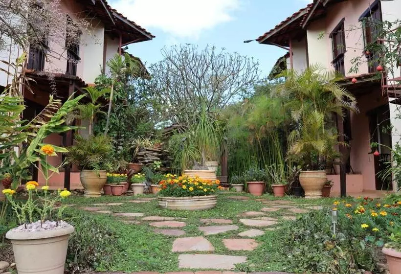 Majatalo Eco Pousada Jardim Do Eden