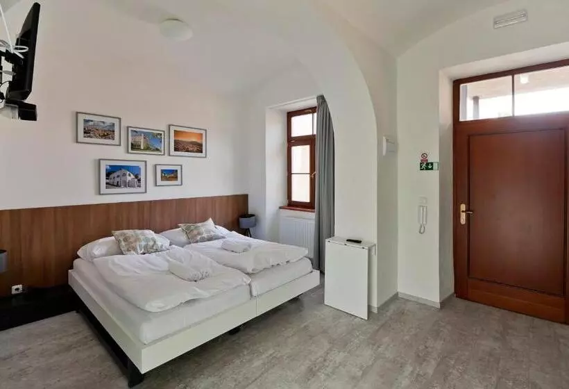 Majatalo Městský Penzion Mikulov