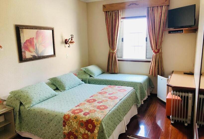 Pension (Hôtel basse catégorie) Pousada Ararinha Azul