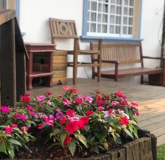 Pension (Hôtel basse catégorie) Pousada Ararinha Azul