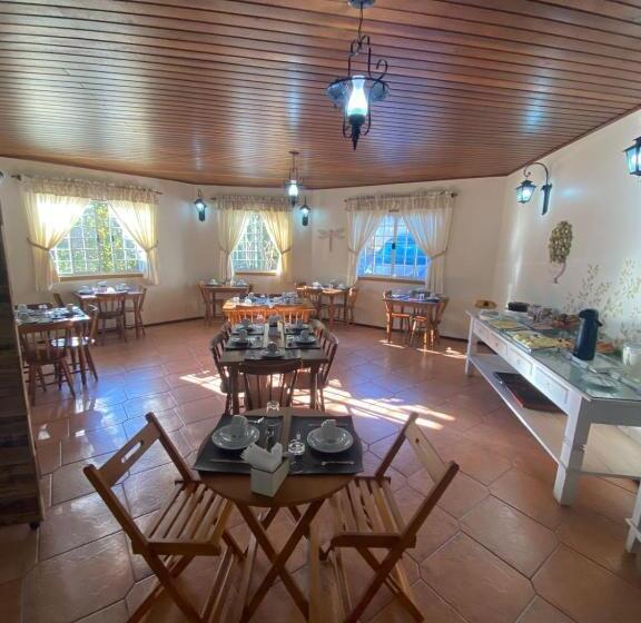 Pension (Hôtel basse catégorie) Pousada Ararinha Azul