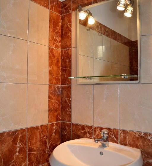 膳宿费 Villa Panorma