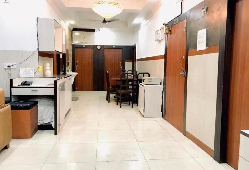 بنسيون Vinayak Guest House