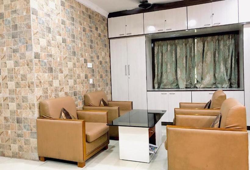 بنسيون Vinayak Guest House