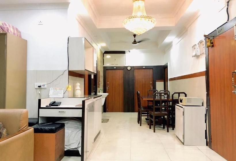 بنسيون Vinayak Guest House