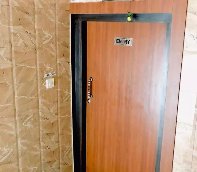 ペンション Vinayak Guest House