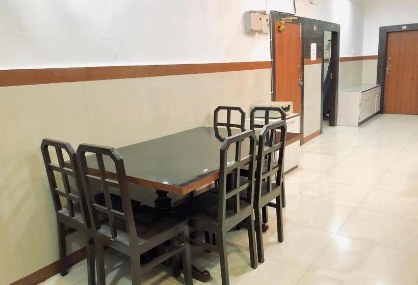 بنسيون Vinayak Guest House