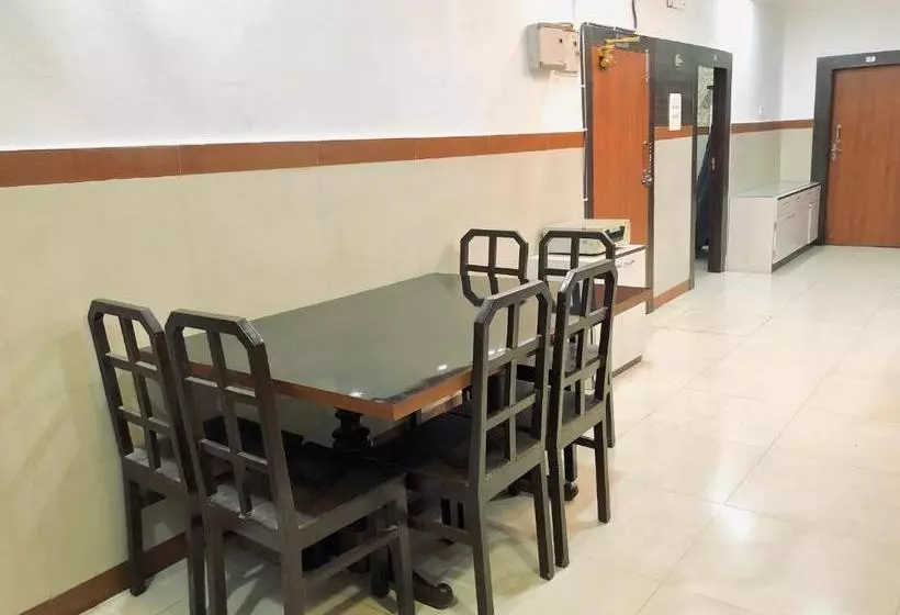 ペンション Vinayak Guest House