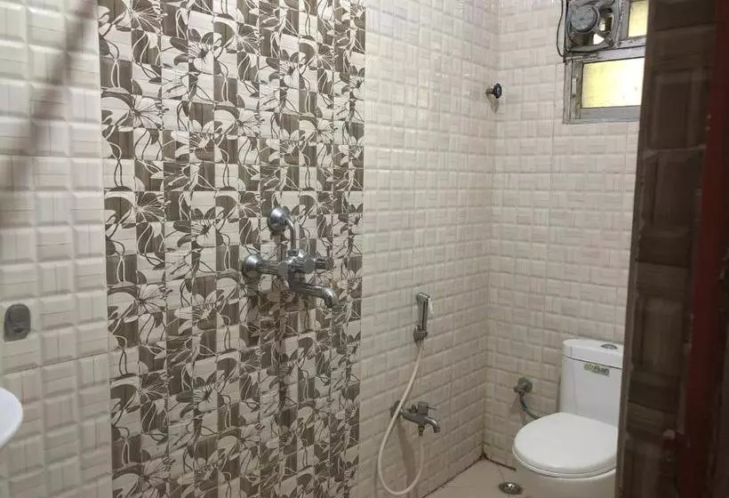 ペンション Vinayak Guest House