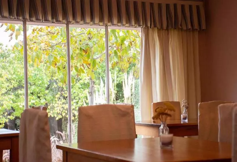 Retkeilymaja Hostería La Viña