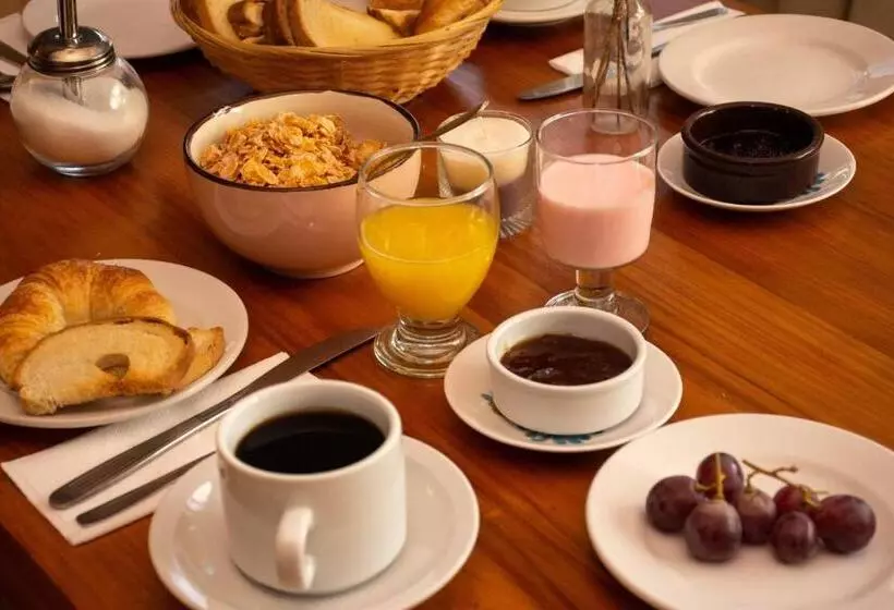 Retkeilymaja Hostería La Viña