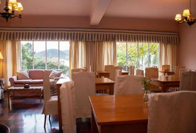 Retkeilymaja Hostería La Viña