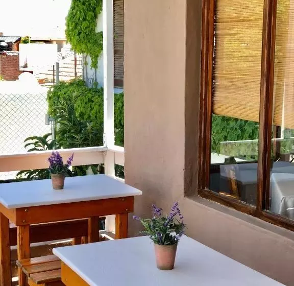 Retkeilymaja Hosteria Isabel