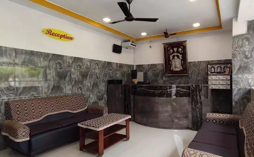 هاستل Sarovara Deluxe Rooms