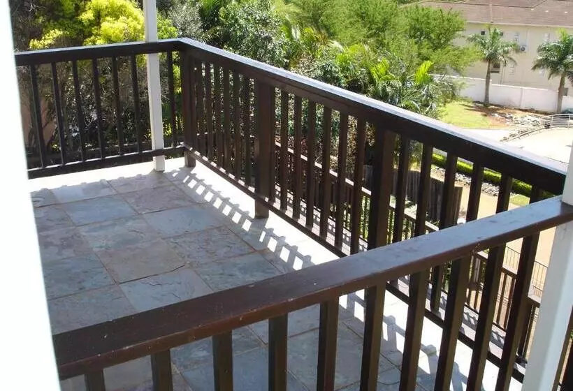 پانسیون Bella Vista Guest House