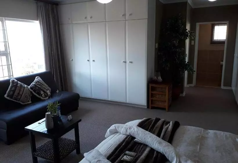 پانسیون Bella Vista Guest House