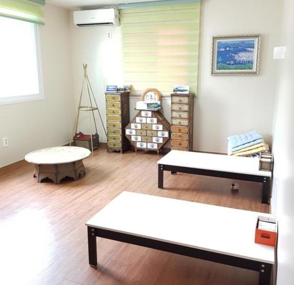 پانسیون Tongyeong The Story Guesthouse