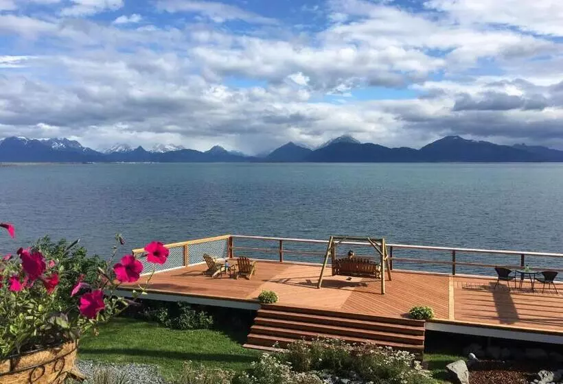 Retkeilymaja Homer Inn & Spa