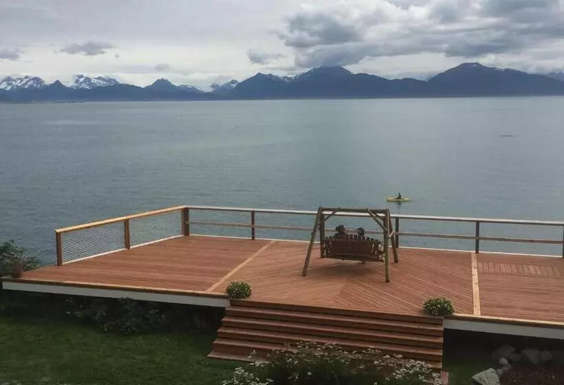 Retkeilymaja Homer Inn & Spa