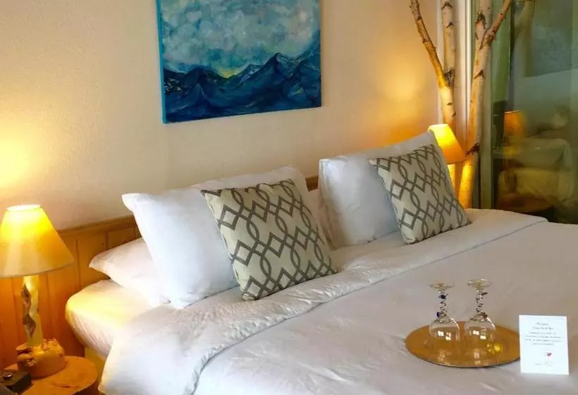 Retkeilymaja Homer Inn & Spa