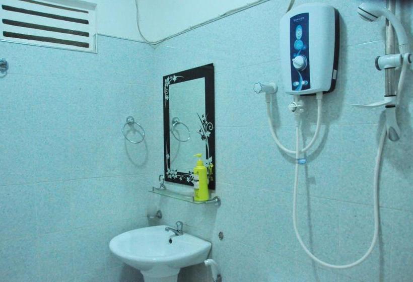 Пансион Ath Hala Safari Resort