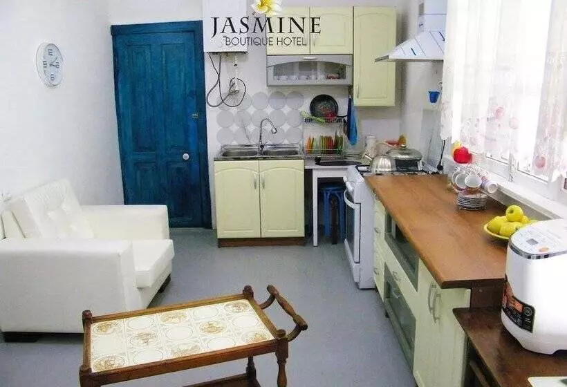 پانسیون Jasmine
