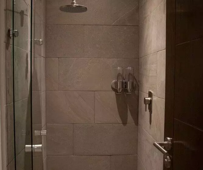 Kapselihotelli Izzzleep Aeropuerto Terminal 1