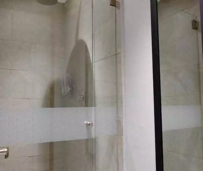 Kapselihotelli Izzzleep Aeropuerto Terminal 1