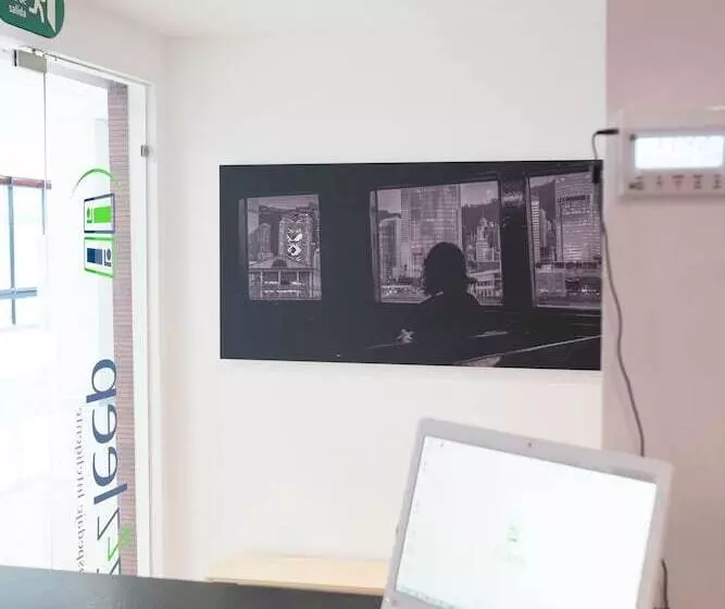 Kapselihotelli Izzzleep Aeropuerto Terminal 1