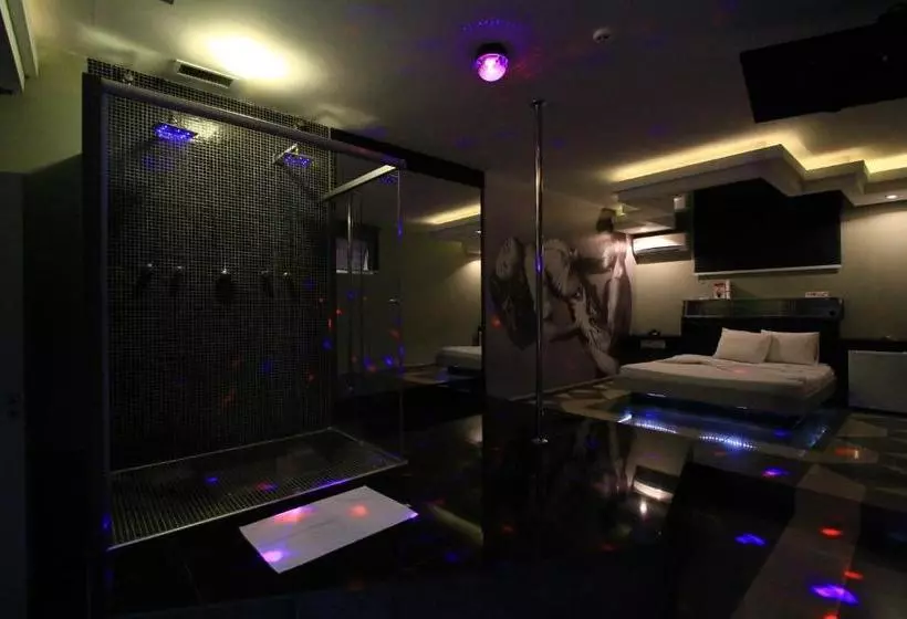 Movie Inn Motel E Hospedagem