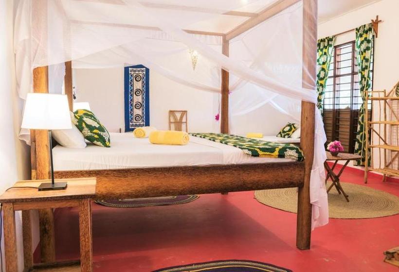 ペンション Maji Lodge