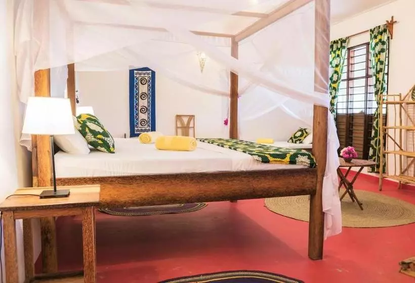 ペンション Maji Lodge