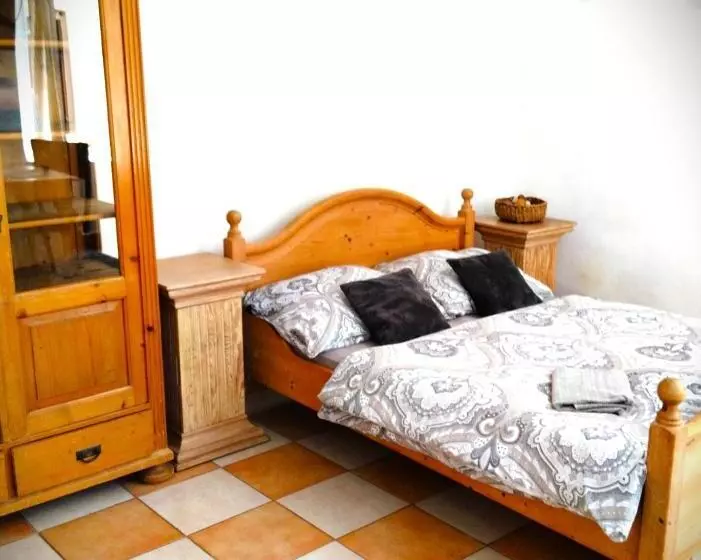 Majatalo Penzion U Kozy